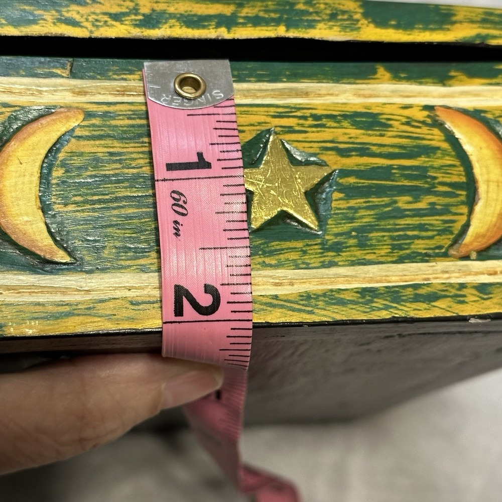 Vintage Hinged Wooden Box Hand Painted Fish Moon & Stars Green Colorful - Picture 13 of 14